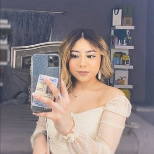 Meet your Posher, Evelyn